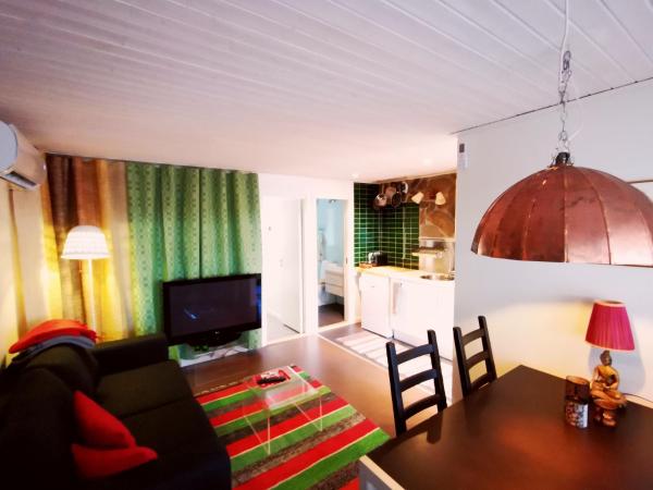 Stayin Borgafjäll -Tuffa Lillstugan -Mysigt centralt bakom hotellet, Varaa Lomakoti Västerbotten mökit, Mökki