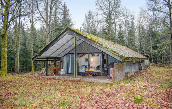 Awesome Home In Annerstad With Sauna, Varaa Lomakoti Annerstad Kronoberg