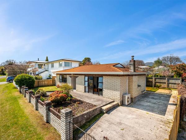 Heathcote Cottage - Taupo Holiday Home, Varaa Lomakoti Taupo Lake Taupo