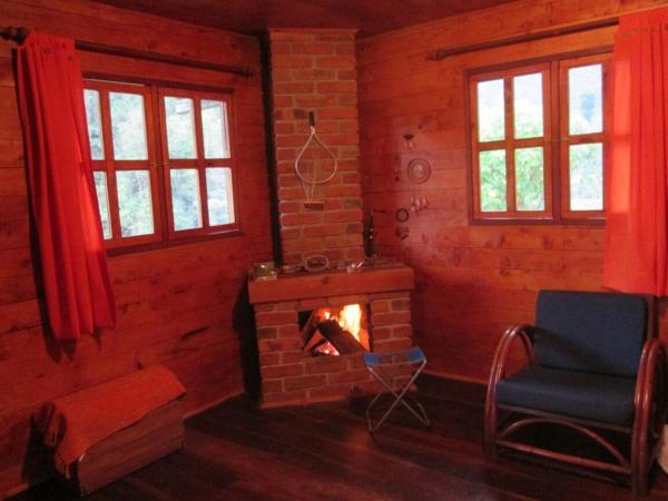 Termales Cabaña en Santa Rosa de Cabal, Varaa Mökki Mökit kohteessa Risaralda, Mökki