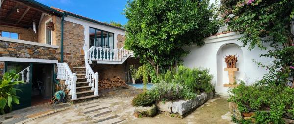 A Quinta da Colina Adega, Varaa Lomakoti Alentejo hotellit, joissa on pysäköinti, Pysäköinti