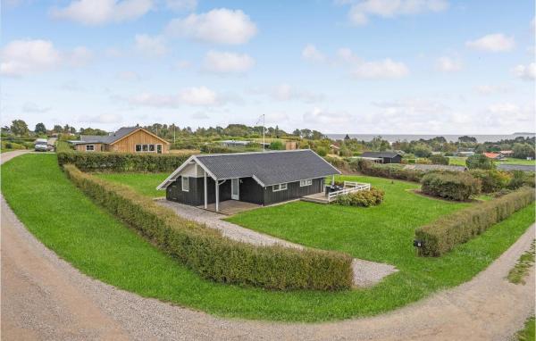 Beautiful Home In Ebeltoft, Varaa Lomakoti Vestjylland hotellit, joissa on pysäköinti, Pysäköinti