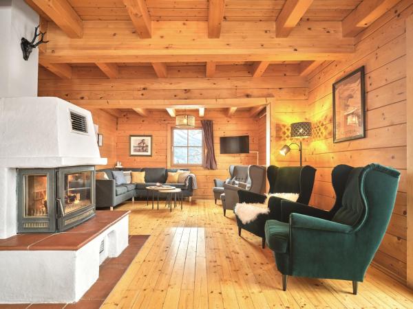Alpenglück Chalet Schladming - Dachstein by AA Holiday Homes, Varaa Mökki  