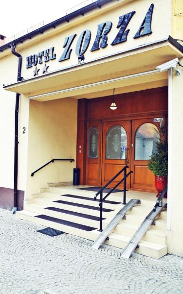 Hotel Zorza, Varaa Hotelli Edulliset hotellit kohteessa Opolskie