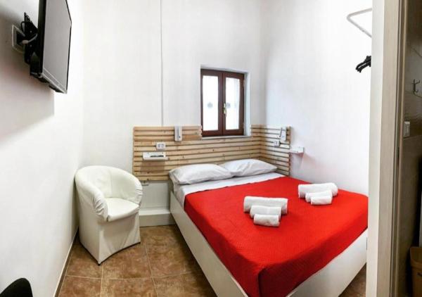 MIRIS home fast and comfortable with self check in 8 minutes walk near Naples airport, Varaa Matkakoti Napoli Campania