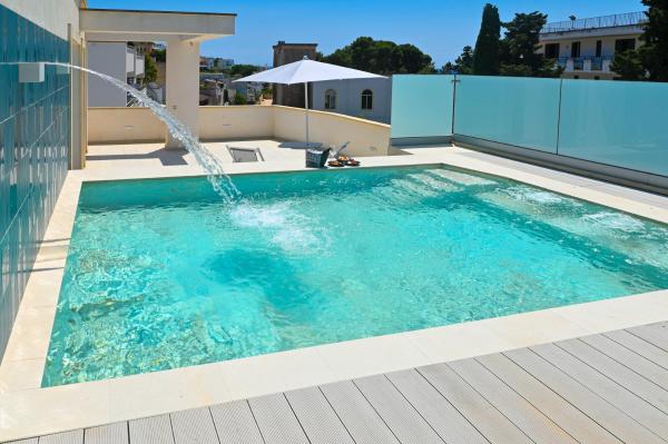Perle Marine Suite Apartments, Varaa  Castro hotellit, joissa on uima-allas, Uima-allas