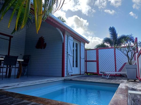 Caraïbes Cottage Grenat piscine privée 900m de Grande anse, Varaa Lomakoti Deshaies Basse-Terre