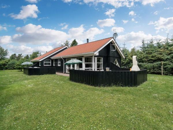 Holiday Home Hemming - from the sea by Interhome, Varaa Lomakoti Vestjylland hotellit, joissa on pysäköinti, Pysäköinti