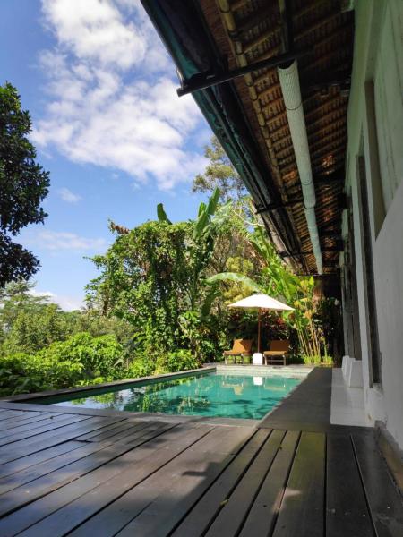 Villa Damai Shanti, Varaa  Bali hotellit, joissa on pysäköinti, Pysäköinti