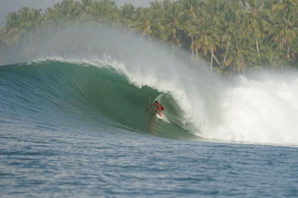 Lilys Nias Surf Camp, Varaa  Lagudri Sumatra