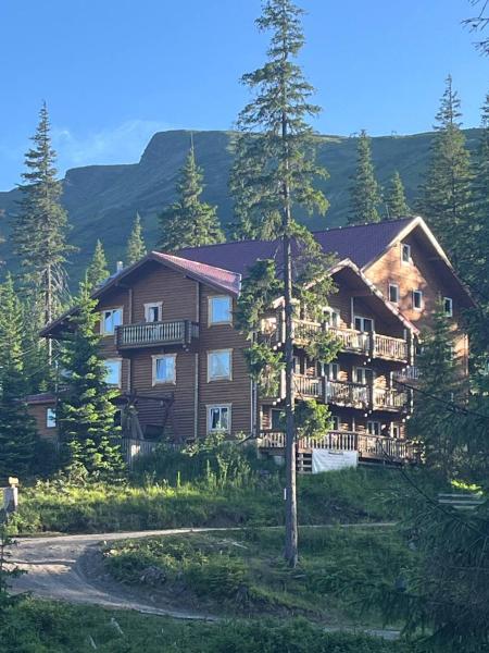 Alpin Eco Chalet & Wellness, Varaa Mökki Dragobrat 