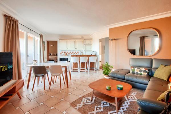 Village Pont Royal en Provence - maeva Home - Appartement climatisé avec terrasse 4 pièces 7 personnes - Prestige - super Home MAE-3801, Varaa  Hotellit Carros uima-altaalla, Uima-allas
