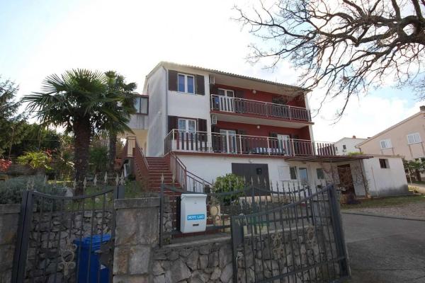 Apartments with parking space Njivice, Krk - 21858, Varaa Huoneisto Njivice 