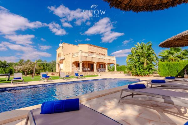 Villa Es Contes by Slow Villas, Varaa  Santanyi Mallorca