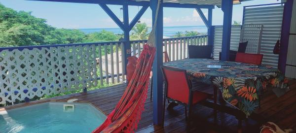 Le Colibri, belle vue mer, plage accés direct à 150m, piscinette privé, Varaa  Bouillante Basse-Terre