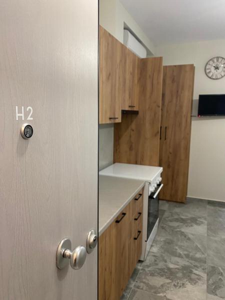 Brand new studios Η1-Η2-Η3, Varaa  Edulliset hotellit kohteessa Thessalia