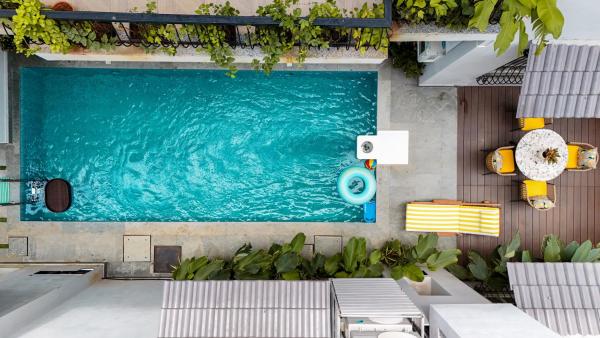 ELIVAAS 5 BHK Pet Friendly with Pvt Pool - Villa Vacasa, Varaa  Pohjois-Goa hotellit, joissa on uima-allas, Uima-allas