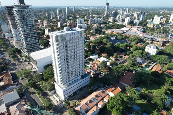 Departamentos Zona Shopping del Sol Asunción, Varaa  Edulliset hotellit kohteessa Asunción