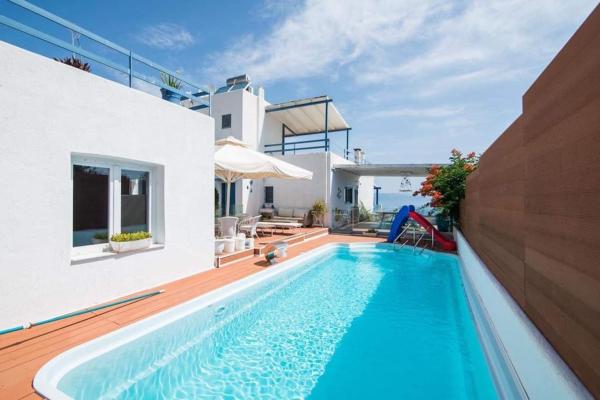 White-Blue Luxury Villa 2, Varaa  Hotellit Pefkali uima-altaalla, Uima-allas