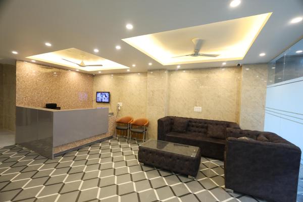 Westay Suites, Varaa  Hotellit Haryana pysäköinnillä, Pysäköinti