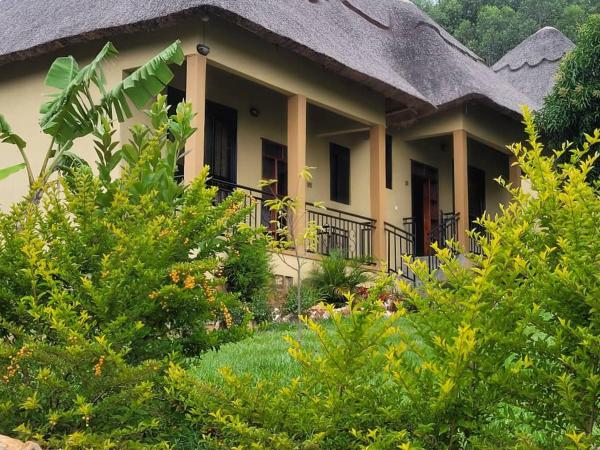 Stevalyn's Ridge View Lodge, Varaa  Jinja Hotellit....