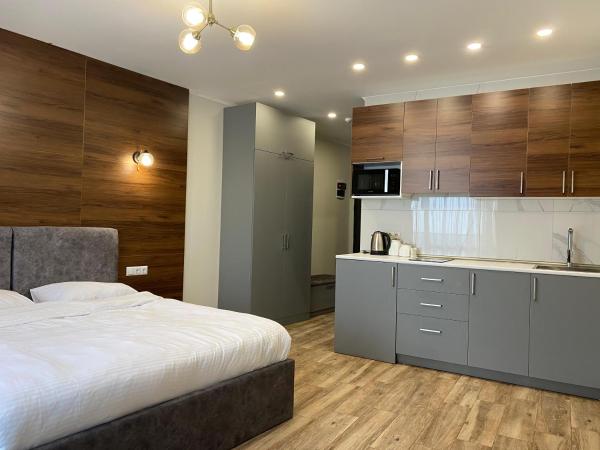 BI Residence, Varaa  Ajara hotellit, joissa on uima-allas, Uima-allas