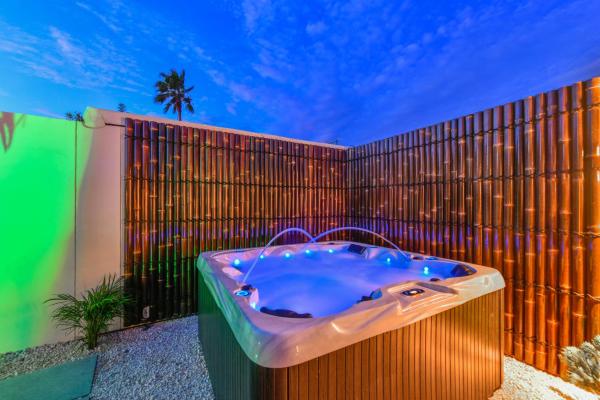 Swiss Paradise Aruba Luxury Collection, Varaa  Hotellit Palm-Eagle Beach uima-altaalla, Uima-allas
