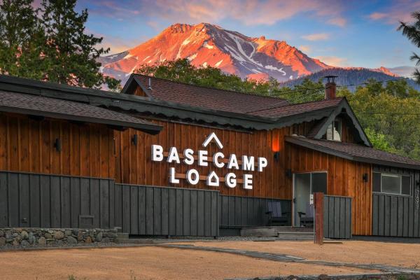 Basecamp Lodge, Varaa  Edulliset hotellit kohteessa Mount Shasta