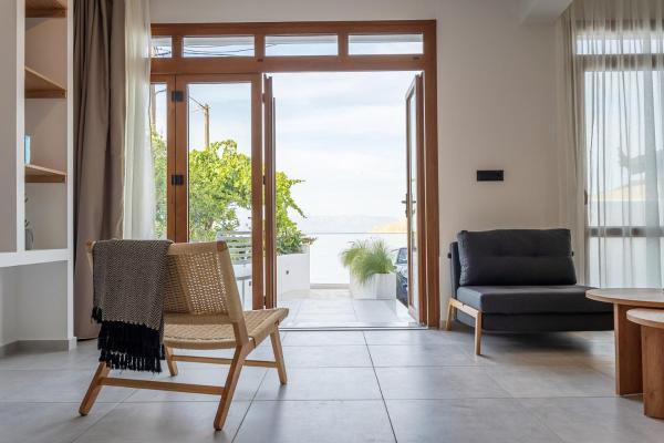 Icon seaside apartments, Varaa  Chios Hios