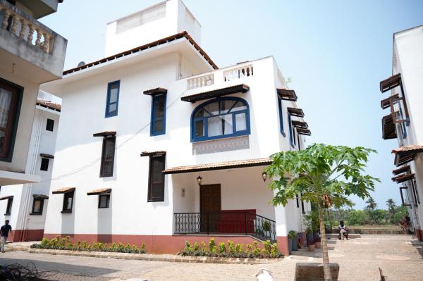 TERRA VERDE ! A Sunset Villa at Varca, South Goa, Varaa  Varca 