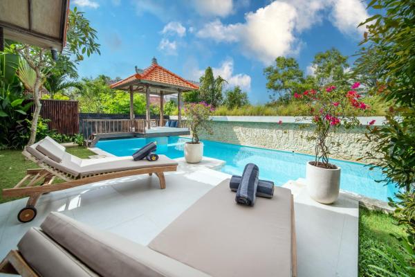Tropical Villa Senang, Varaa  Bali hotellit, joissa on uima-allas, Uima-allas
