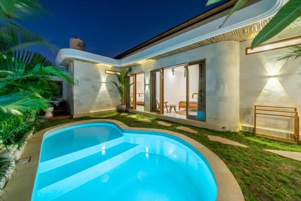 Canggu Vibe 2BDR Villa with Pool and Nearby Delights, Varaa  Bali hotellit, joissa on uima-allas, Uima-allas