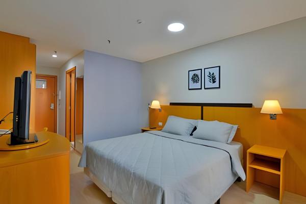 Comfort Hotel Taguatinga - Flat Encantador c/ Wifi, Varaa  Taguatinga hotellit, joissa on uima-allas, Uima-allas