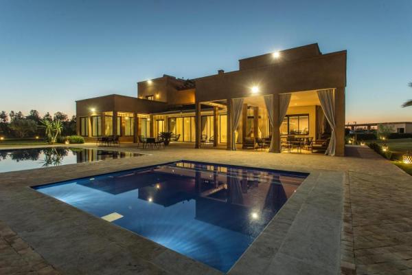 Luxueuse Exclusive Villa 4 suites, Varaa  Hotellit Marrakech-Tensift-Haouz uima-altaalla, Uima-allas