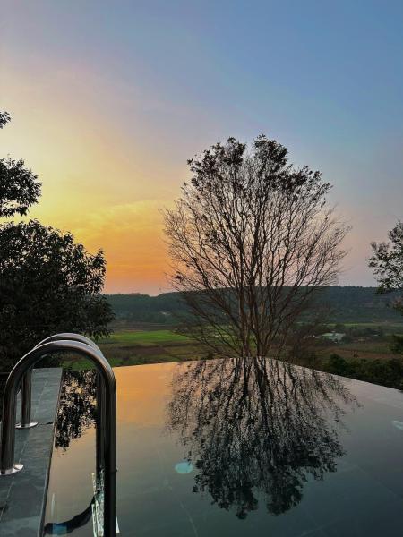 Mành Farmhouse, Varaa  Gia Lai hotellit, joissa on uima-allas, Uima-allas
