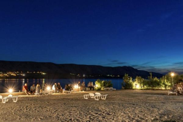 Tonino Apartments & Rooms, Varaa  Pag Pag Island