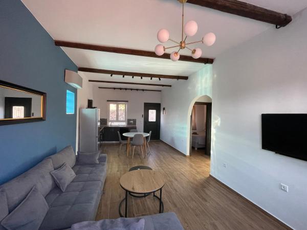 Q Apartments Molyvos, Varaa Huoneisto Molyvos Kreikka