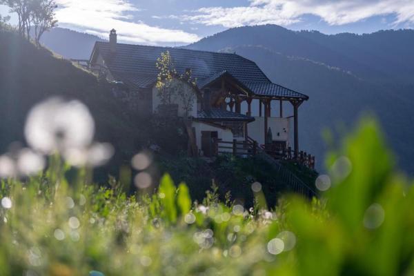 Alpin Zeneli Chalet, Varaa Mökki Çerem Kukës County