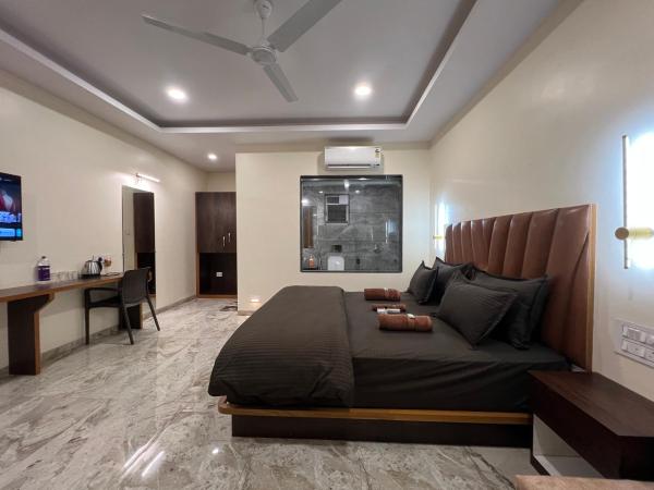 Sabas Tent & Cottages, Varaa Hotelli Mahābaleshwar New Delhi