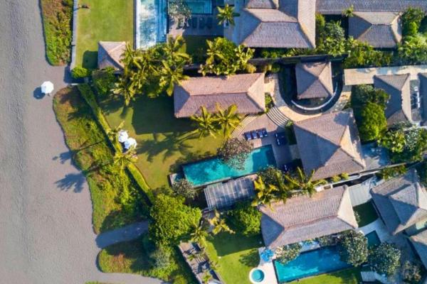 Cadudasa Beachfront 6 BR Private Pool Villa, Varaa  Bali hotellit, joissa on uima-allas, Uima-allas