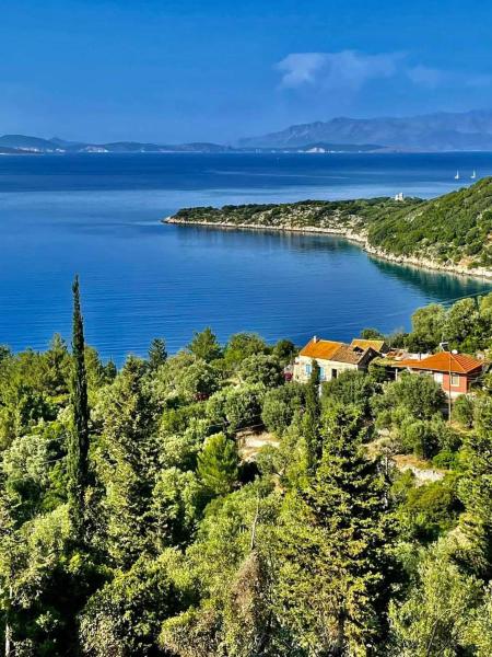 Villa Theodora, Varaa  Kiónion 