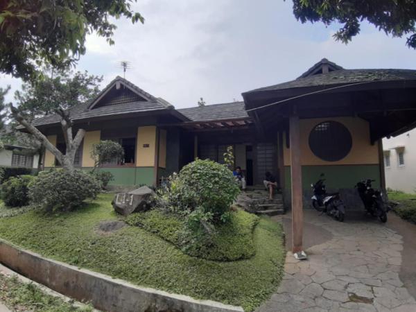 Villa Osaka Konsep Jepang Puncak Bogor at Kota Bunga, Varaa  Cikundul West Java