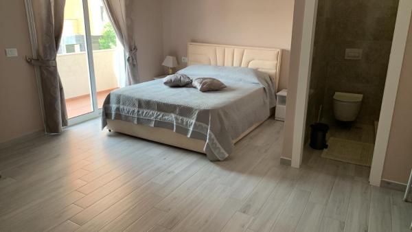 Meri Rooms, Varaa  Vlorë Vlorë County