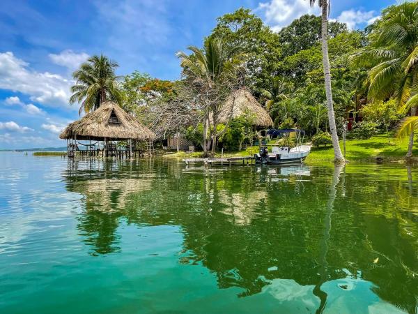B&B Del Lago, Varaa  Flores Peten