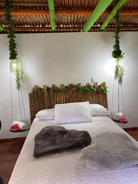 Eco Hotel Green Eden, Varaa  Coffee Triangle hotellit, joissa on uima-allas, Uima-allas