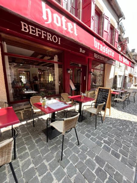 Hôtel Restaurant Le Beffroi, Varaa  Salers 