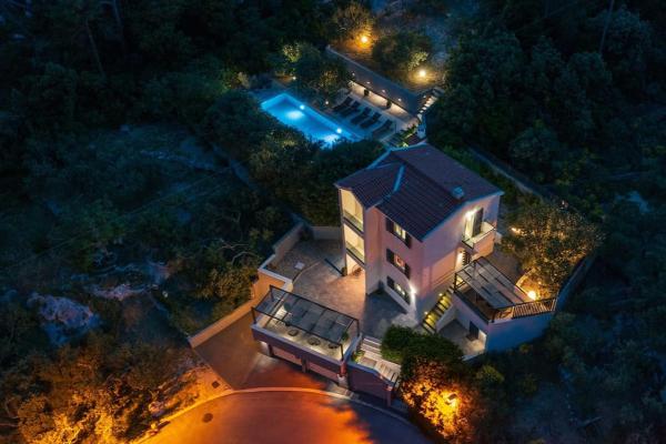 Villa Natura - Makarska Exklusiv, Varaa  Split-Dalmatia hotellit, joissa on uima-allas, Uima-allas
