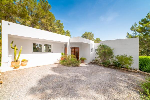 Villa Cana Chana, Varaa  Ibiza hotellit, joissa on uima-allas, Uima-allas