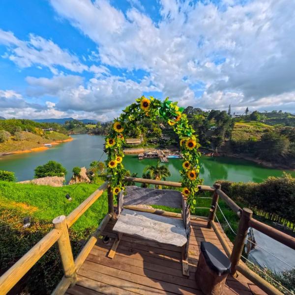 Hotel Jardín del Eden, Varaa  Hotellit Antioquia uima-altaalla, Uima-allas
