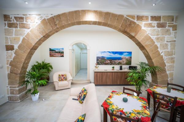 B&B La Dimora di Pepè, Varaa  Halvat hotellit kohteessa Custonaci